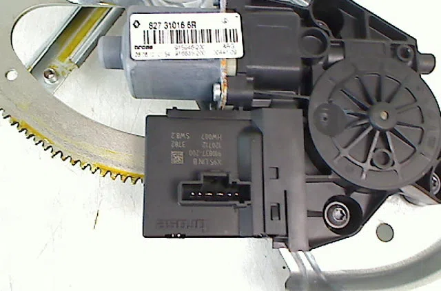 Mecanisme+moteur leve-glace arg RENAULT SCENIC III 2012 occasion