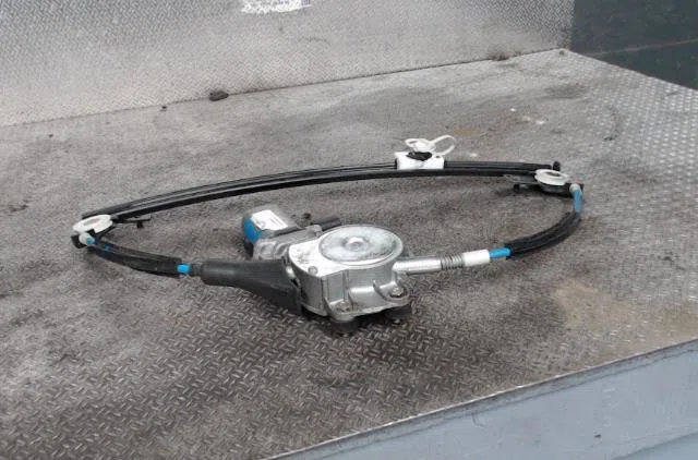 Mecanisme  moteur lève-glace avant droit Alfa romeo 147 (937_) 1.9 jtd (937.axd1a, 937.bxd1a) (2001-2010) occasion