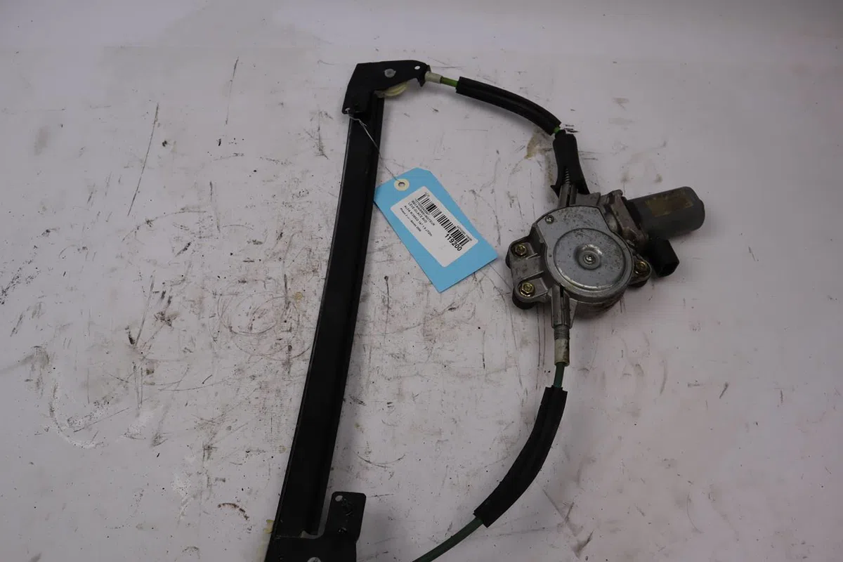 Mecanisme  moteur lève-glace avant droit Alfa romeo 147 (937_) 1.9 jtdm 16v (937.axn1b, 937.bxn1b) (2004-2010) occasion