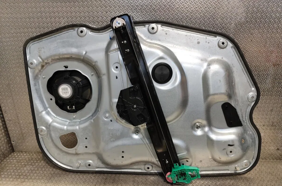 Mecanisme  moteur lève-glace avant droit Alfa romeo GIULIETTA (940_) 1.6 jtdm (940fyb11, 940fyb1a, 940fyf11, 940fyf1a) (