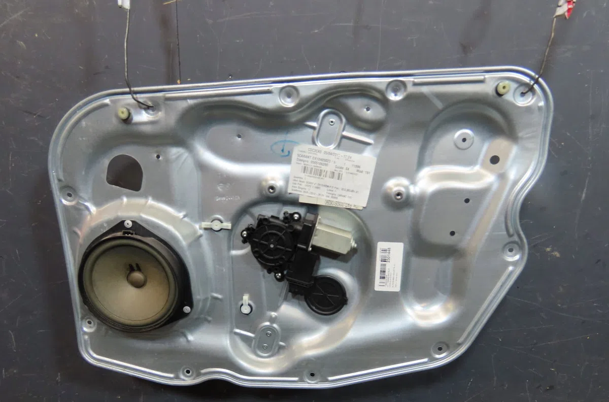 Mecanisme moteur lève-glace avant droit Alfa romeo GIULIETTA (940_) 2.0 jtdm (940.fxl1a) (2010-2020) occasion
