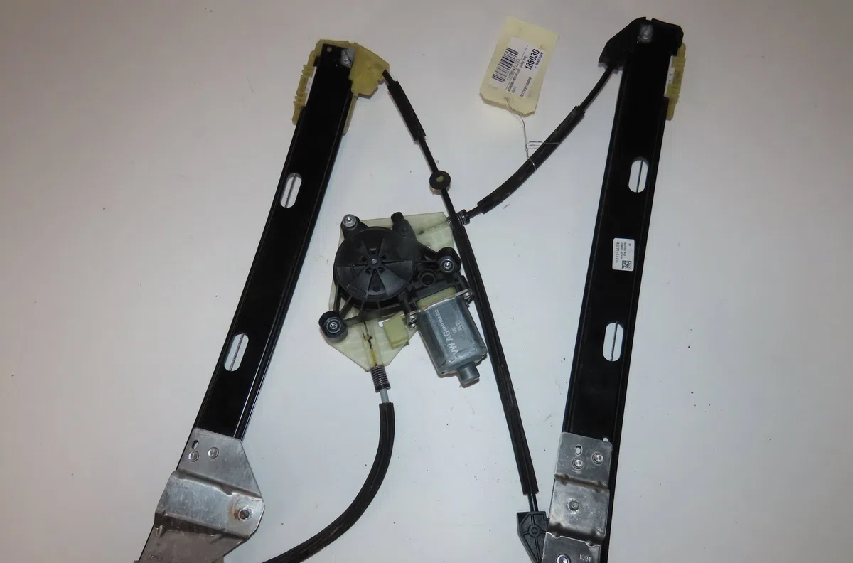 Mecanisme  moteur lève-glace avant droit Audi A1 Sportback (GBA) 40 tfsi (2018) occasion
