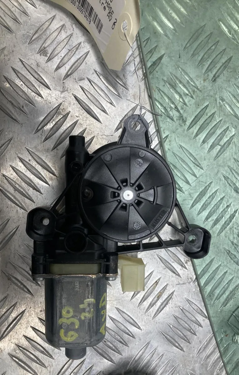 Mecanisme moteur lève-glace avant droit AUDI A3 3 SPORTBACK PHASE 2 occasion