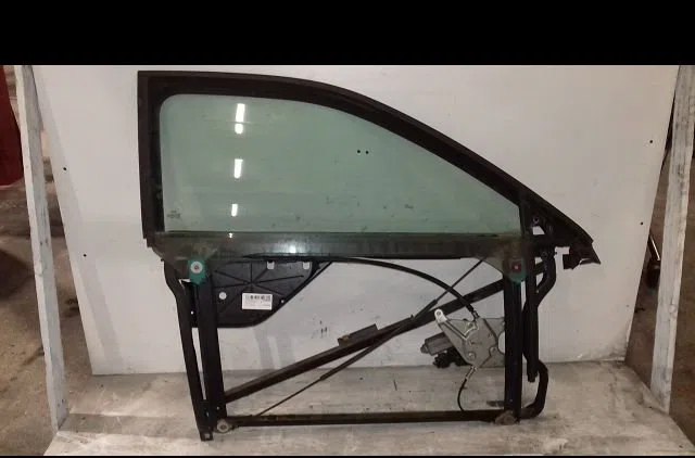 Mecanisme  moteur lève-glace avant droit Audi A3 (8L1) 1.9 tdi (1996-2001) occasion