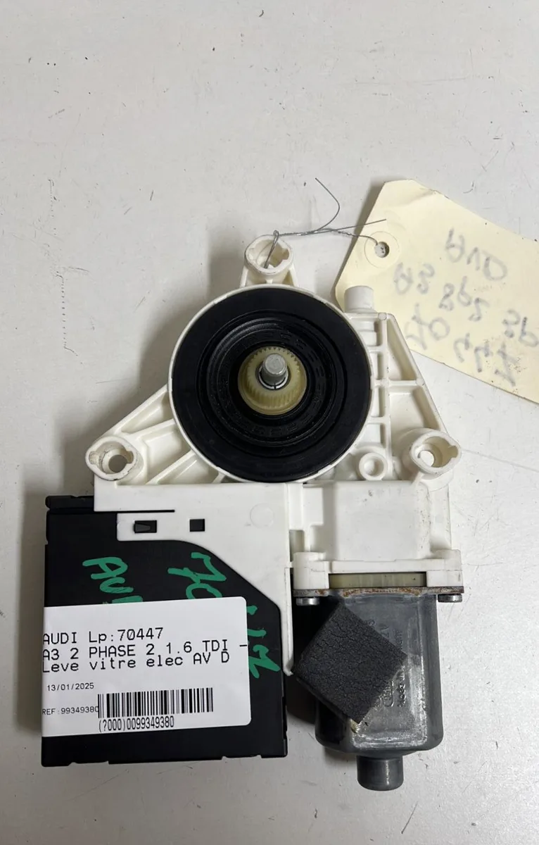 Mecanisme moteur lève-glace avant droit Audi A3 (8P1) 1.6 tdi (2009-2012) occasion