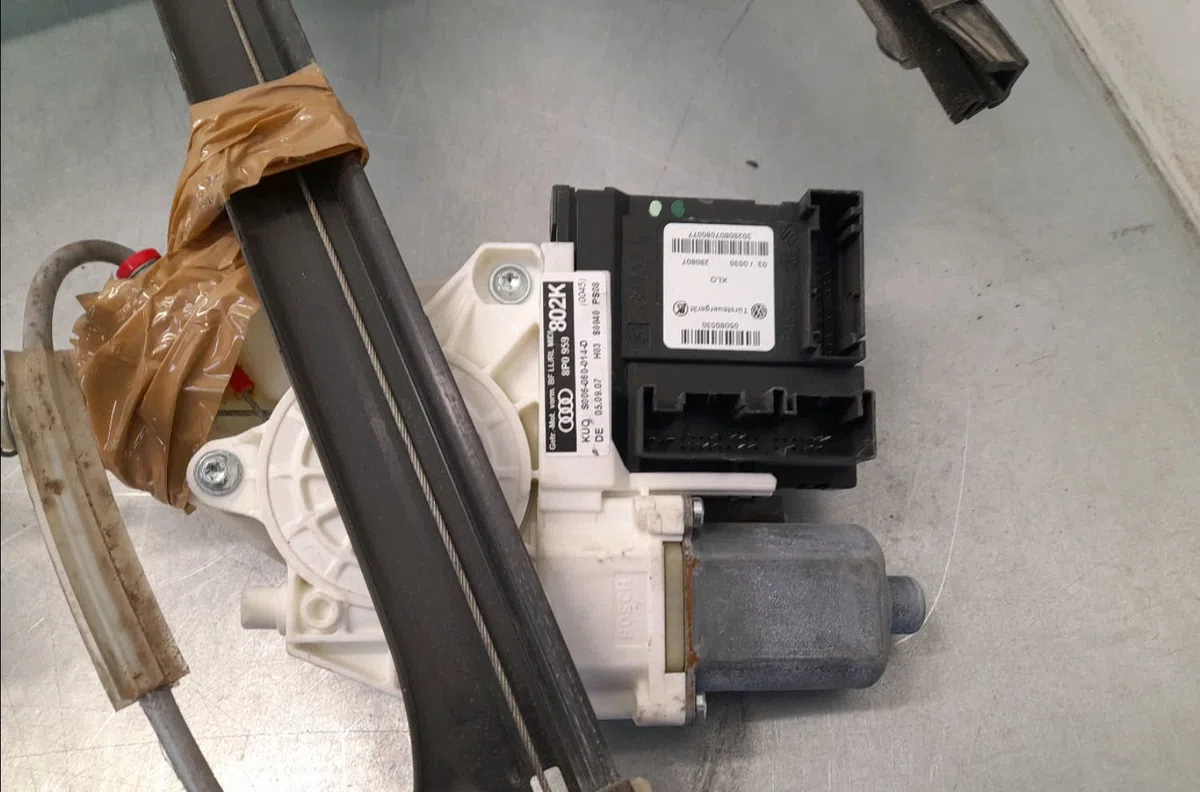 Mecanisme  moteur lève-glace avant droit Audi A3 (8P1) 2.0 tdi (2003-2012) occasion