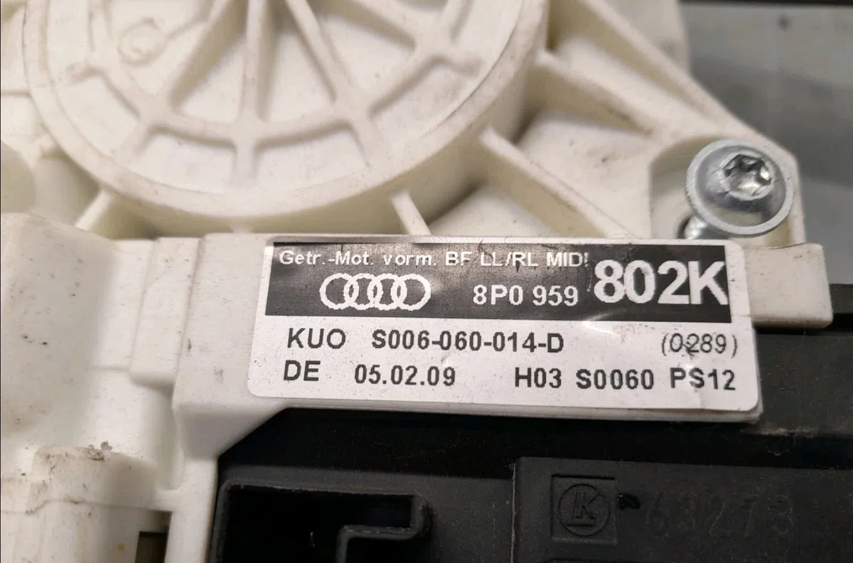 Mecanisme  moteur lève-glace avant droit Audi A3 Sportback (8PA) 2.0 tdi 16v (2004-2013) 5 portes occasion