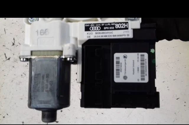 Mecanisme  moteur lève-glace avant droit Audi A3 Sportback (8PA) 2.0 tdi (2004-2013) occasion