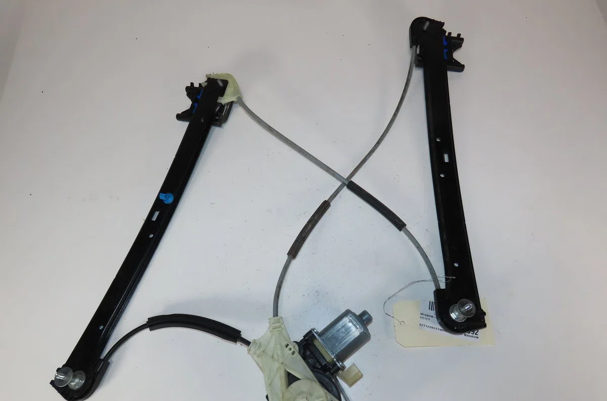 Mecanisme  moteur lève-glace avant droit Audi A3 Sportback (8VA, 8VF) 1.6 tdi (2012) occasion