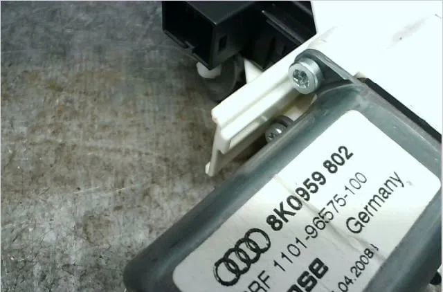 Mecanisme  moteur lève-glace avant droit Audi A4 B8 Avant (8K5) 2.0 tdi (2008-2015) occasion