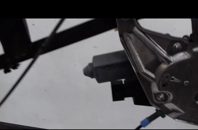 Mecanisme  moteur lève-glace avant droit Audi A6 C5 (4B2) 2.5 tdi (1997-2005) occasion