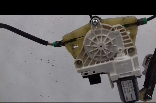 Mecanisme  moteur lève-glace avant droit Audi Q7 (4LB) 3.0 tdi quattro (2006-2008) 5 portes occasion