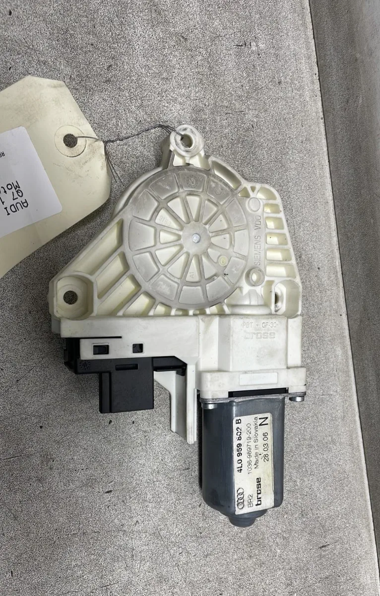 Mecanisme moteur lève-glace avant droit Audi Q7 (4LB) 3.0 tdi quattro (2006-2008) 5 portes occasion