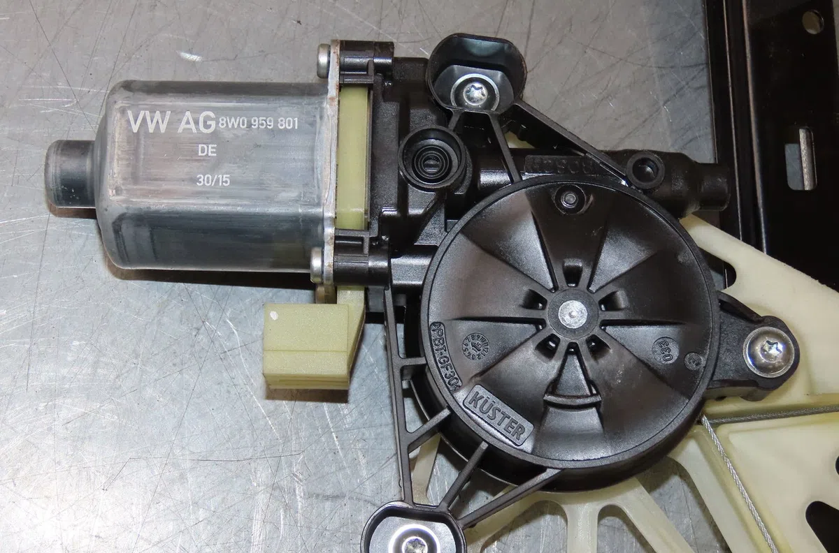 Mecanisme  moteur lève-glace avant droit Audi Q7 (4MB, 4MG) 3.0 tdi quattro (2015-2019) occasion