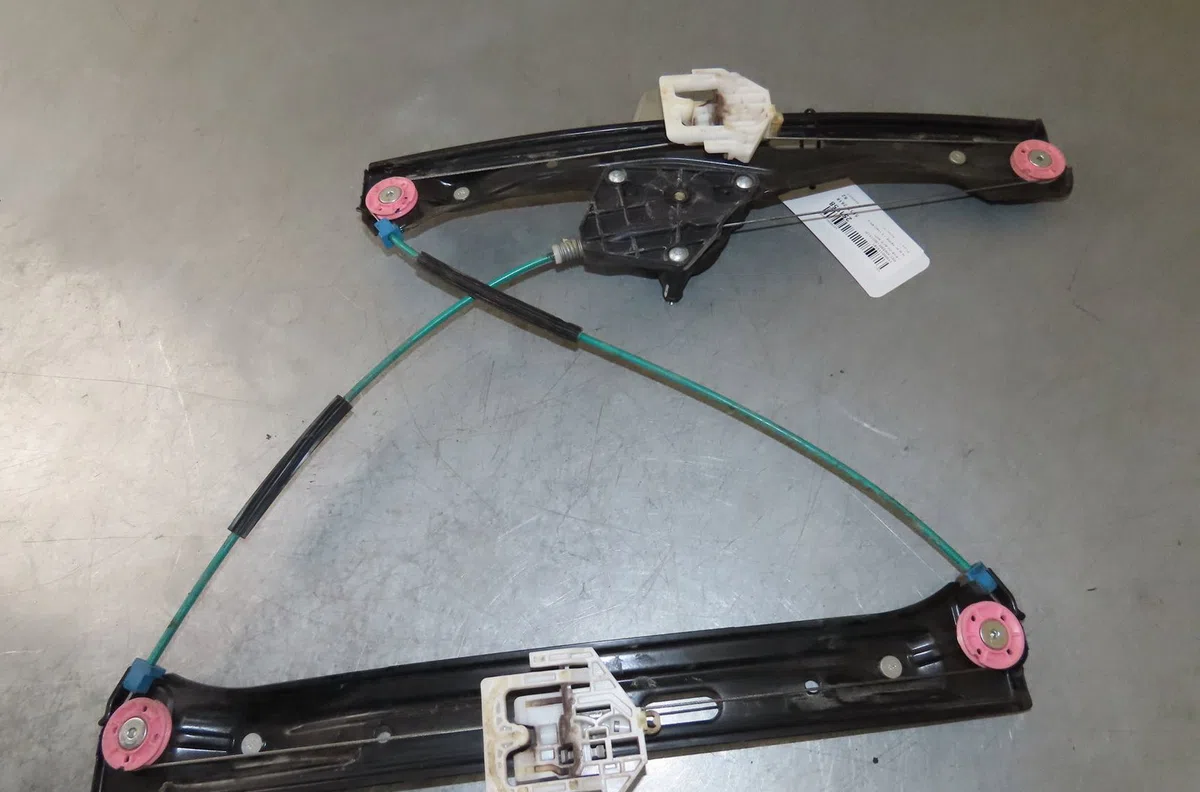 Mecanisme  moteur lève-glace avant droit Bmw 1 (F20) 114 d (2012-2015) occasion