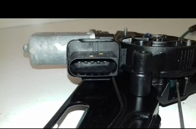 Mecanisme  moteur lève-glace avant droit Bmw 1 (F20) 118 i (2011-2015) occasion
