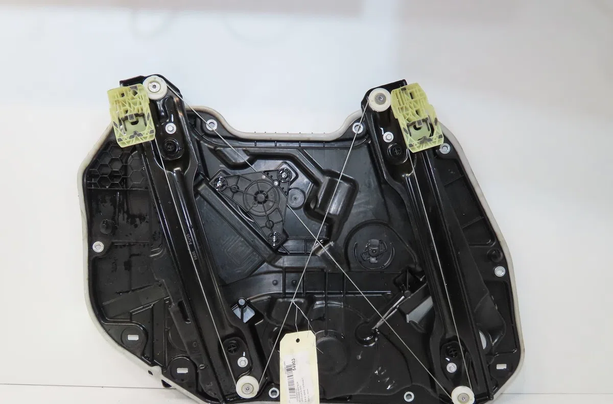 Mecanisme  moteur lève-glace avant droit Bmw 1 (F40) 116 d (2019) occasion