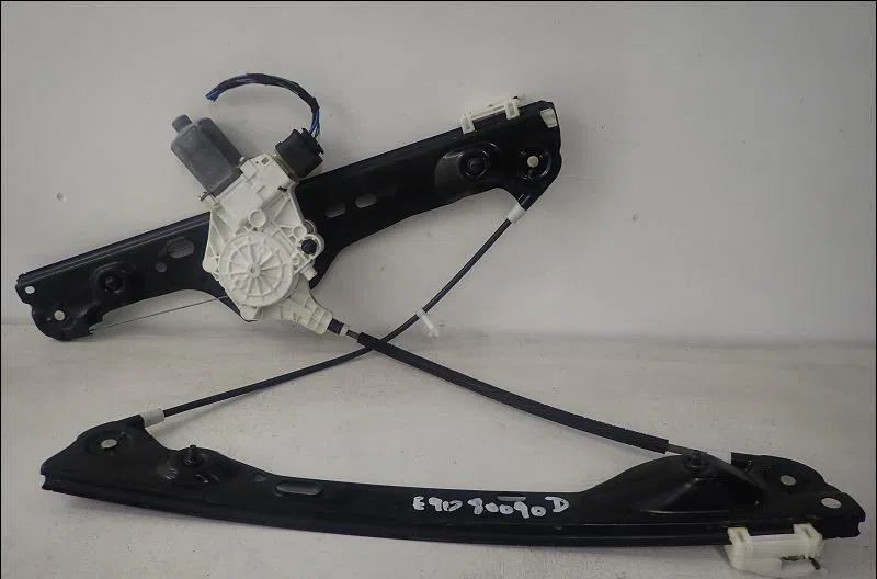Mecanisme  moteur lève-glace avant droit Bmw 3 (E90) 318 d (2007-2011) occasion