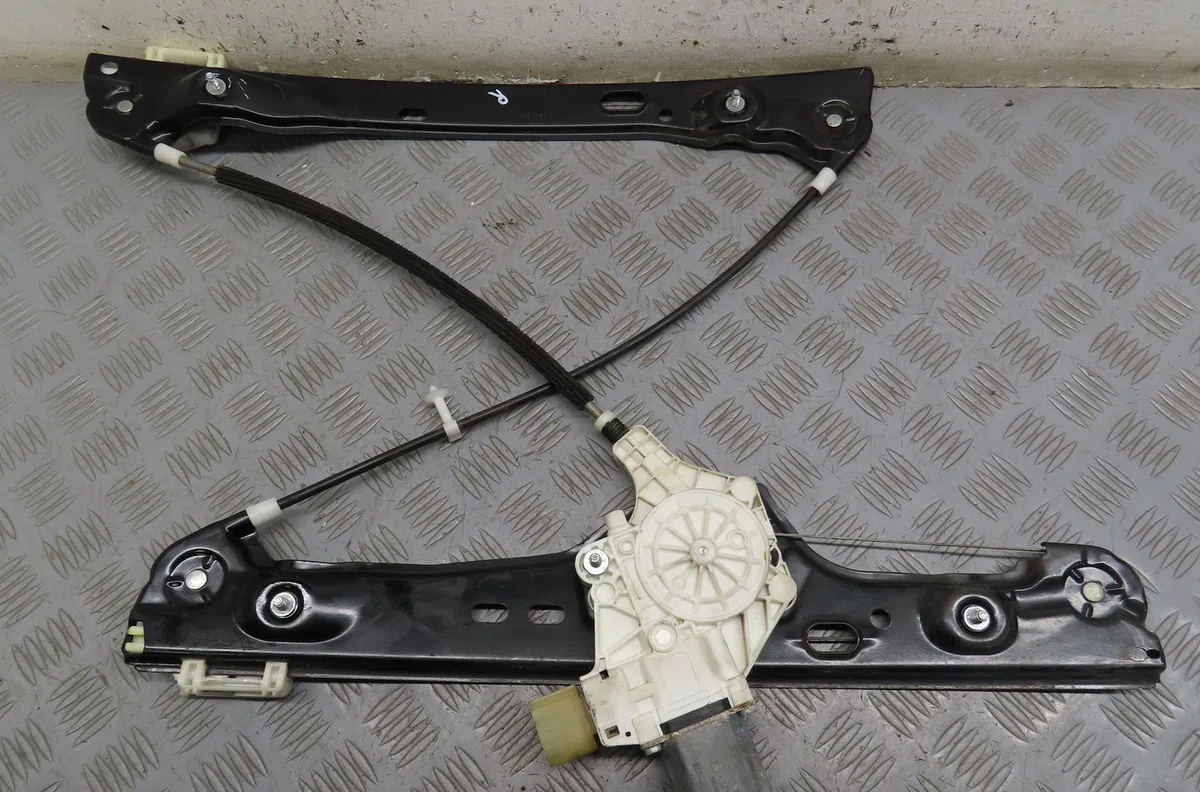 Mecanisme  moteur lève-glace avant droit Bmw 3 (E90) 325 d (2006-2010) occasion
