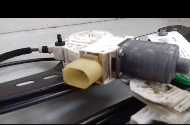 Mecanisme  moteur lève-glace avant droit Bmw 3 Touring (E91) 318 d (2005-2007) occasion