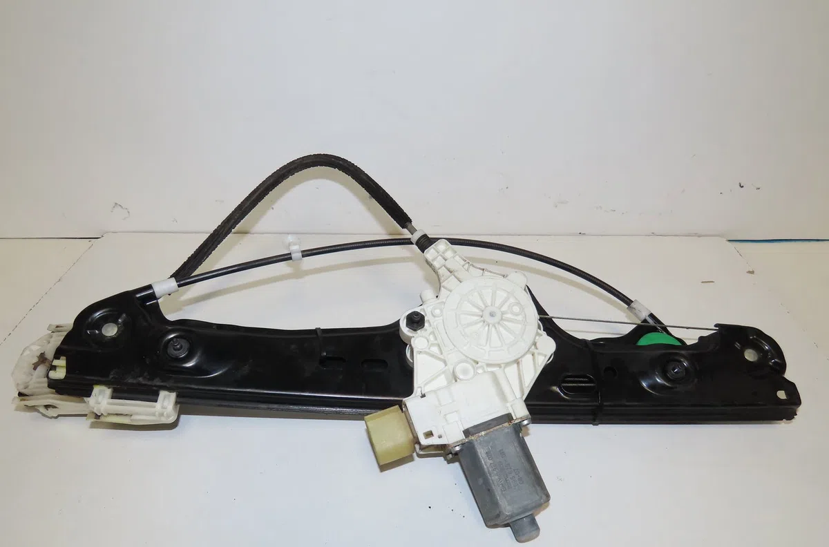 Mecanisme  moteur lève-glace avant droit Bmw 3 Touring (E91) 318 d (2005-2007) occasion