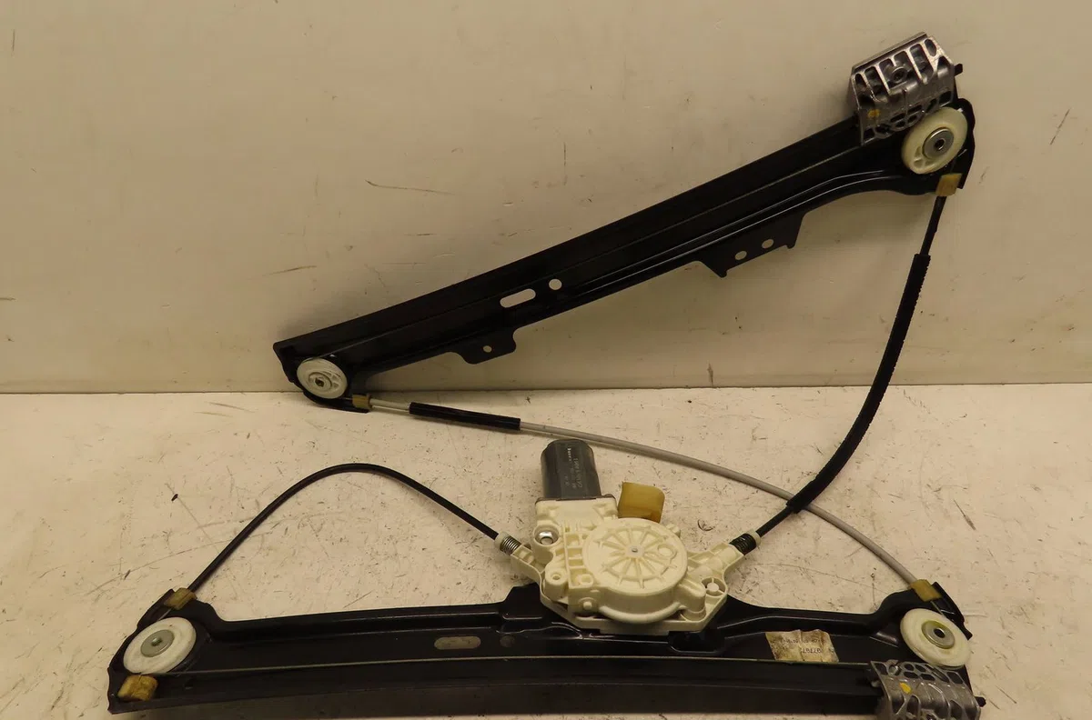 Mecanisme  moteur lève-glace avant droit Bmw 5 (E60) 530 i xdrive (2008-2009) occasion
