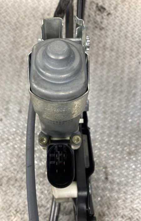 Mecanisme  moteur lève-glace avant droit BMW SERIE 5 E60  SERIE 5 E60 PHASE 2 occasion