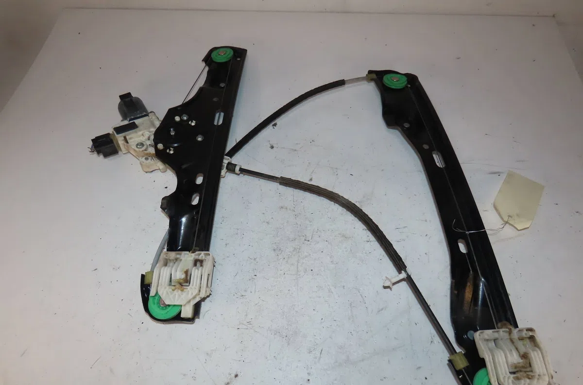 Mecanisme  moteur lève-glace avant droit Bmw X1 (E84) Sdrive 20 d (2010-2015) occasion