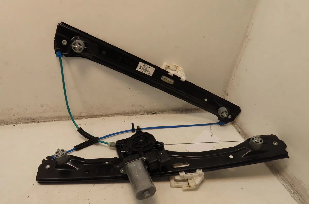 Mecanisme  moteur lève-glace avant droit Bmw X1 (F48) Sdrive 18 d (2015) occasion