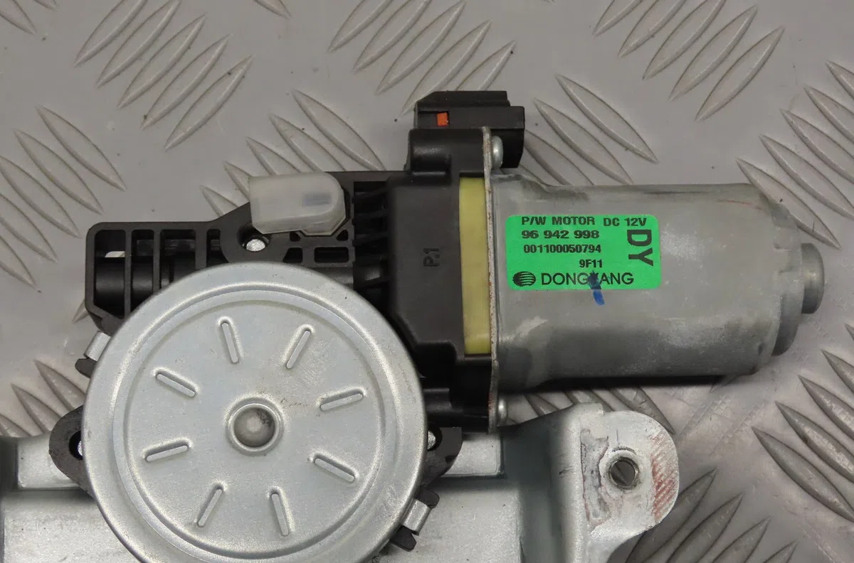 Mecanisme  moteur lève-glace avant droit Chevrolet AVEO - KALOS 3-5 portes (T250, T255) 1.4 (2008) occasion