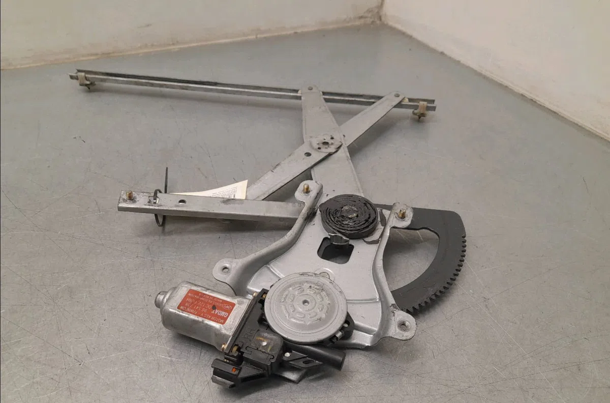 Mecanisme  moteur lève-glace avant droit CHEVROLET KALOS  1.4i 95ch occasion