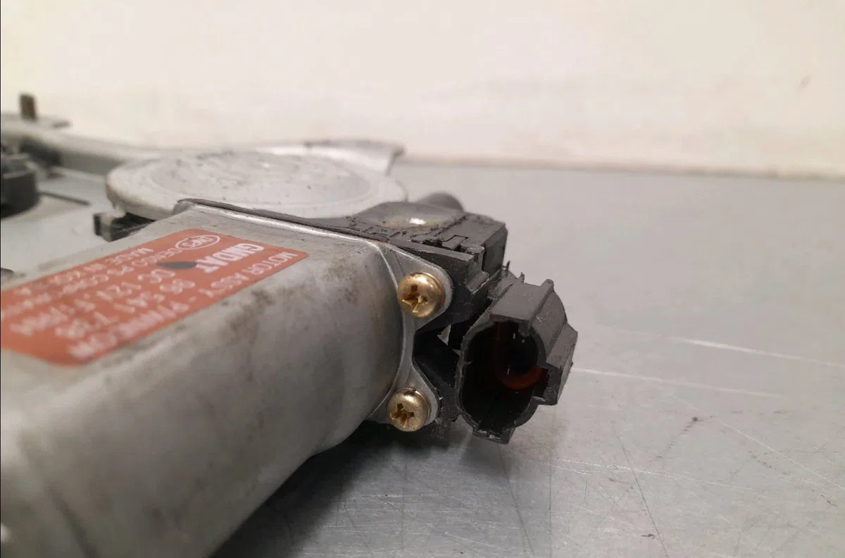 Mecanisme  moteur lève-glace avant droit CHEVROLET KALOS  1.4i 95ch occasion