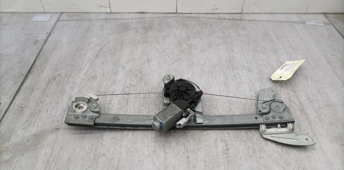 Mecanisme  moteur lève-glace avant droit CITROEN C1 1 PHASE 1 occasion