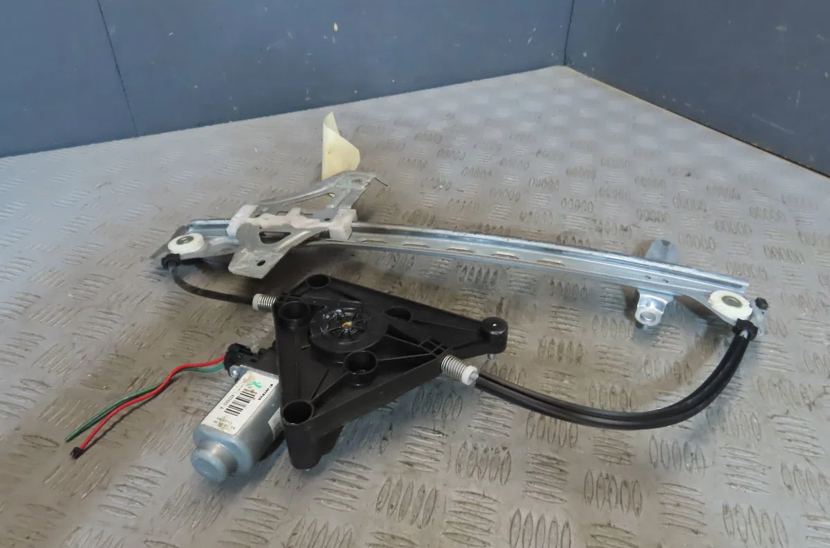 Mecanisme  moteur lève-glace avant droit CITROEN C1 occasion