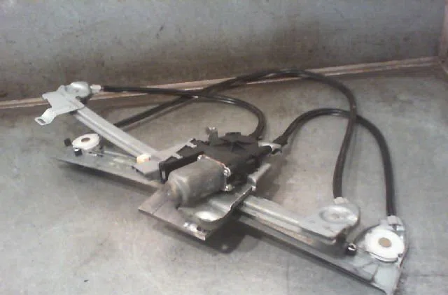 Mecanisme + moteur lève-glace avant droit CITROEN C3 2005 occasion