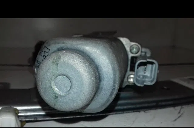 Mecanisme  moteur lève-glace avant droit Citroën C3 II (SC_) 1.4 hdi 70 (sc8hzc, sc8hr0, sc8hp4) (2009) 5 portes occasio