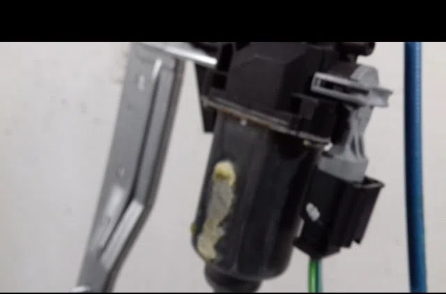 Mecanisme + moteur lève-glace avant droit CITROEN C3 PICASSO 1.6 HDI FAP - 2011 occasion