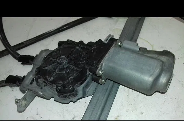Mecanisme  moteur lève-glace avant droit Citroën C3 Pluriel (HB_) 1.4 (2003) occasion