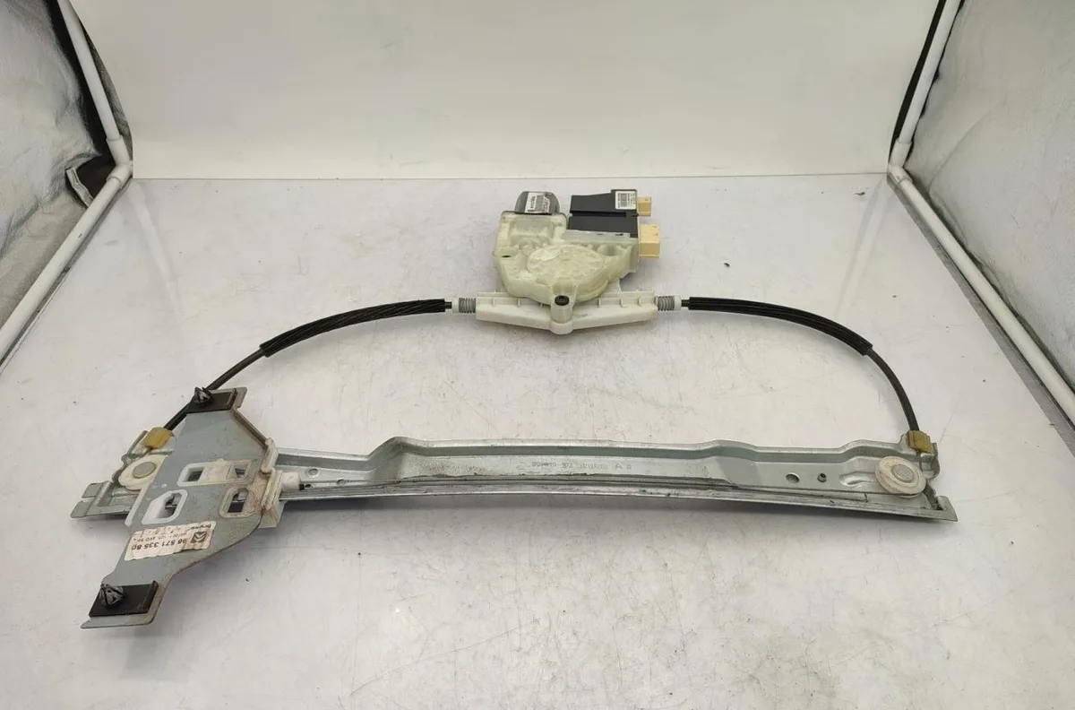 Mecanisme  moteur lève-glace avant droit CITROEN C4 1 PHASE 2 occasion