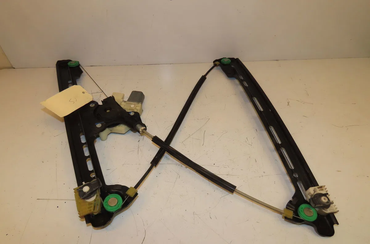 Mecanisme  moteur lève-glace avant droit Citroen C4 GRAND PICASSO II (DA_, DE_) 1.6 bluehdi 120 (2014) occasion