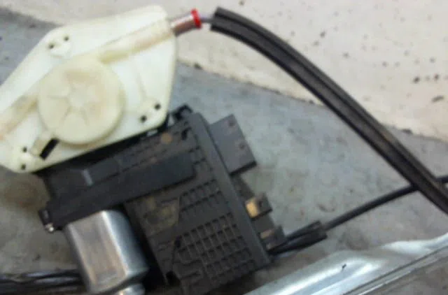 Mecanisme  moteur lève-glace avant droit Citroen C4 PICASSO I Monospace (UD_) 2.0 hdi 138 (2006-2013) 5 portes occasion