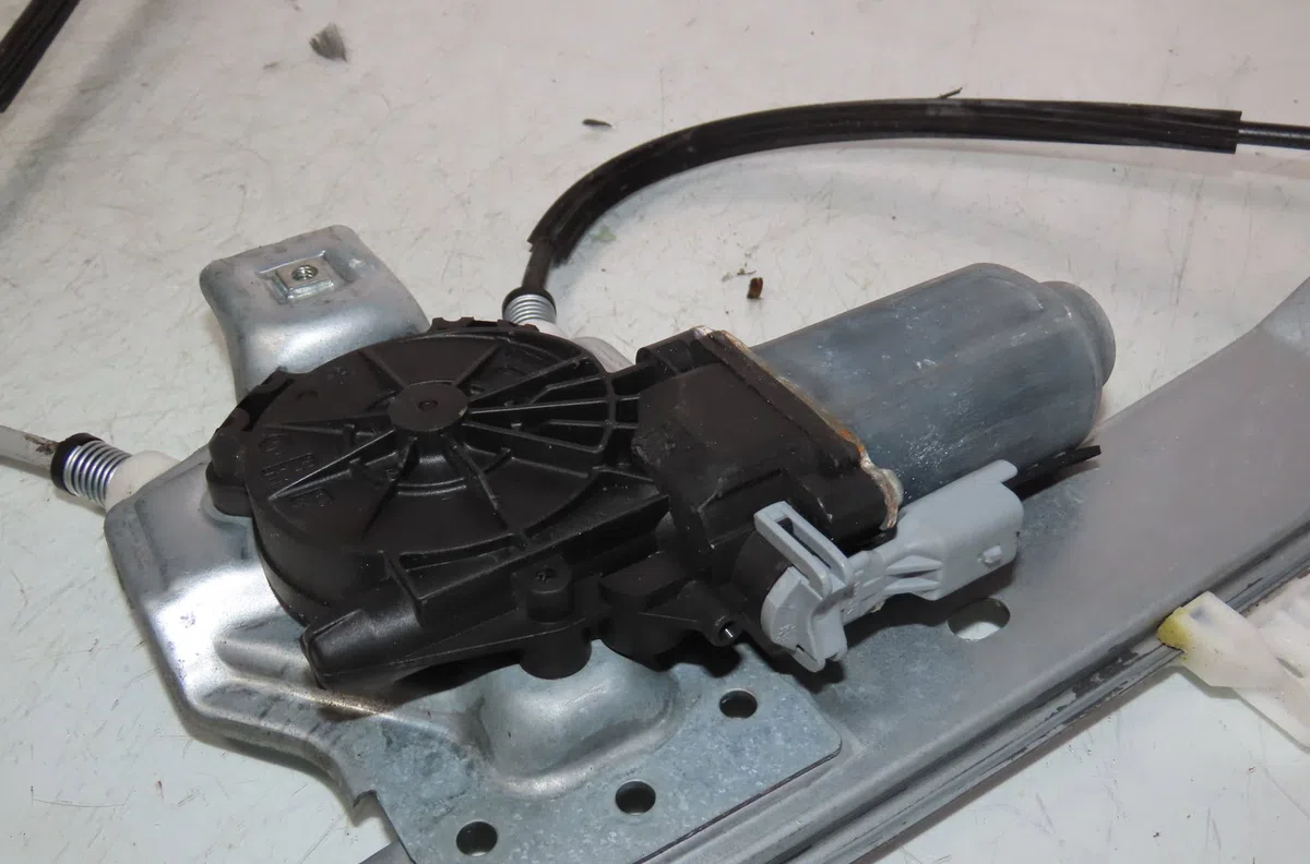 Mecanisme  moteur lève-glace avant droit CITROEN DS3 occasion