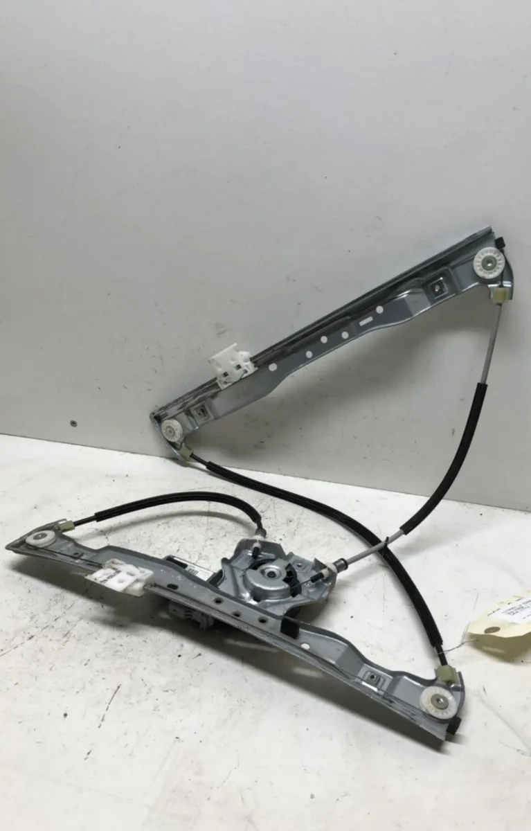 Mecanisme moteur lève-glace avant droit Citroen DS3 (SA_) 1.4 hdi 70 (sa8hp4) (2010-2015) occasion
