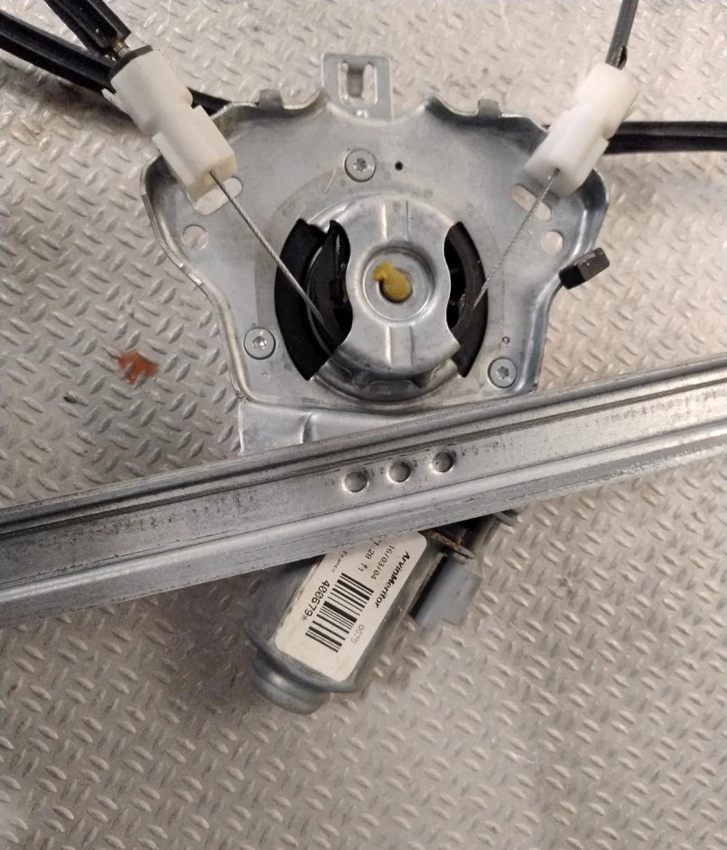 Mecanisme  moteur lève-glace avant droit Citroen XSARA (N1) 1.6 16v (2000-2005) 5 portes occasion