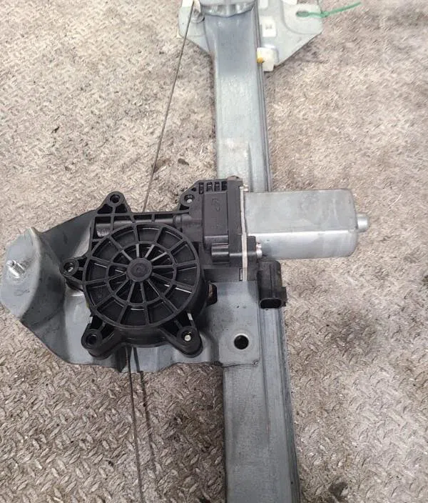 Mecanisme  moteur lève-glace avant droit DACIA DOKKER  DOKKER PHASE 1 occasion