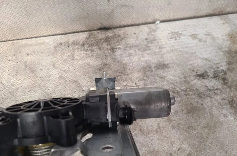 Mecanisme  moteur lève-glace avant droit DACIA DOKKER  DOKKER PHASE 1 occasion