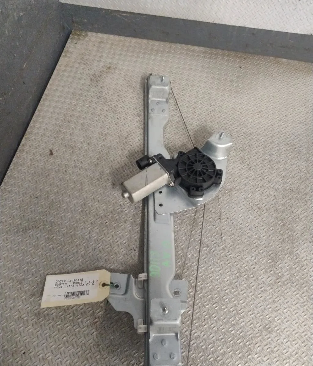 Mecanisme moteur lève-glace avant droit DACIA DUSTER 1 DUSTER 1 PHASE 1 occasion
