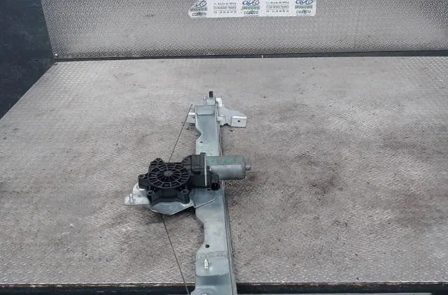 Mecanisme  moteur lève-glace avant droit DACIA DUSTER 1  DUSTER 1 PHASE 2 occasion