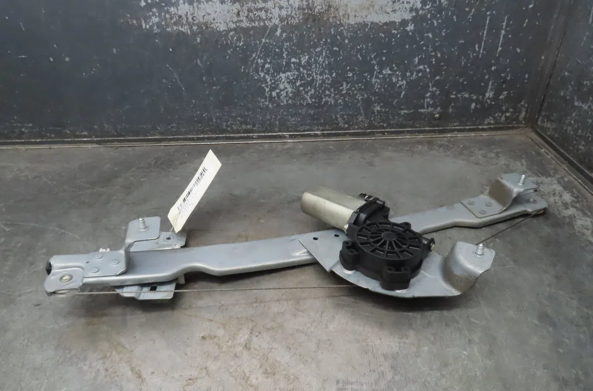 Mecanisme  moteur lève-glace avant droit Dacia DUSTER (HS_) 1.5 dci (hsaj) (2010-2018) occasion