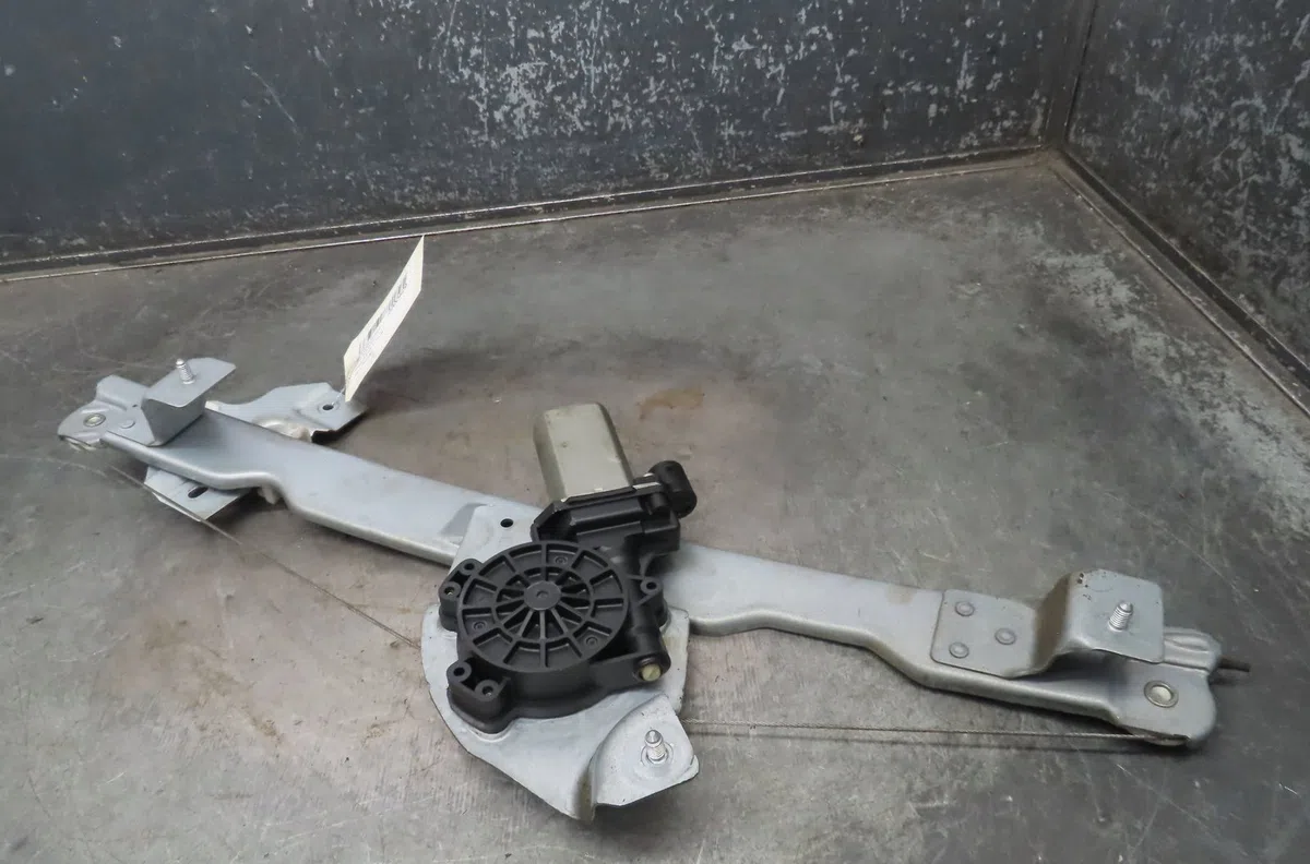 Mecanisme  moteur lève-glace avant droit Dacia DUSTER (HS_) 1.5 dci (hsaj) (2010-2018) occasion